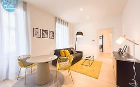 Slataper 11 Tirabora Short Rent